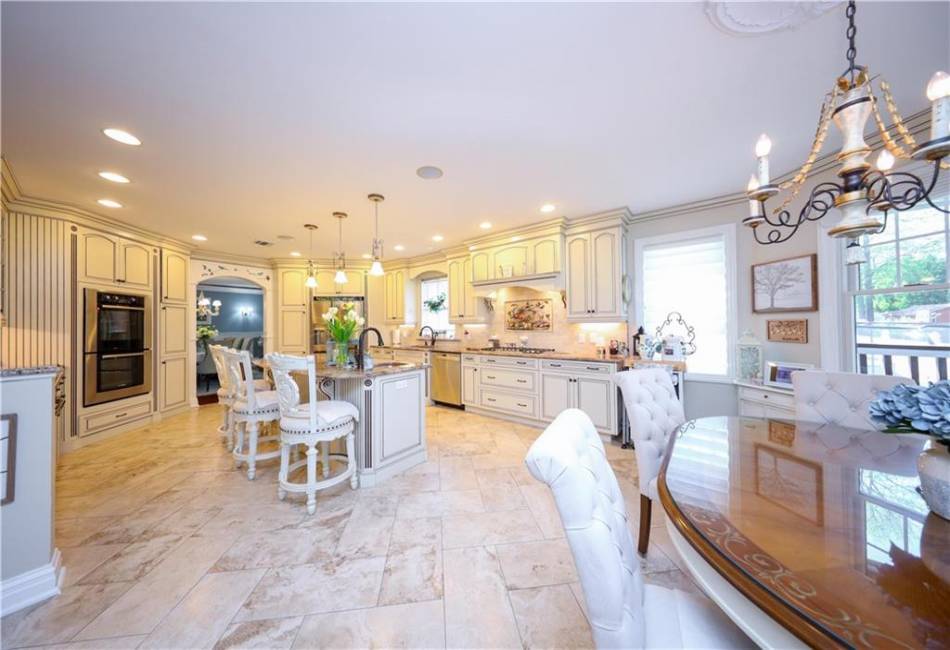 63 Finlay Avenue, Staten Island, New York 10309, 4 Bedrooms Bedrooms, ,4 BathroomsBathrooms,Residential,For Sale,Finlay,492391