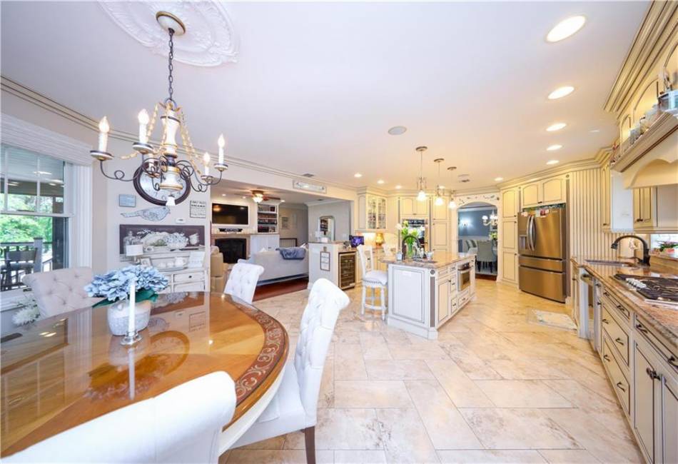 63 Finlay Avenue, Staten Island, New York 10309, 4 Bedrooms Bedrooms, ,4 BathroomsBathrooms,Residential,For Sale,Finlay,492391