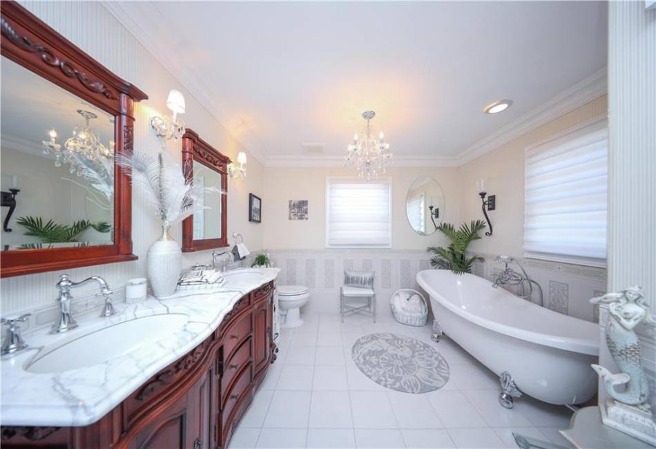 63 Finlay Avenue, Staten Island, New York 10309, 4 Bedrooms Bedrooms, ,4 BathroomsBathrooms,Residential,For Sale,Finlay,492391