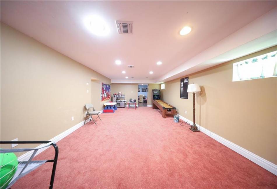 63 Finlay Avenue, Staten Island, New York 10309, 4 Bedrooms Bedrooms, ,4 BathroomsBathrooms,Residential,For Sale,Finlay,492391