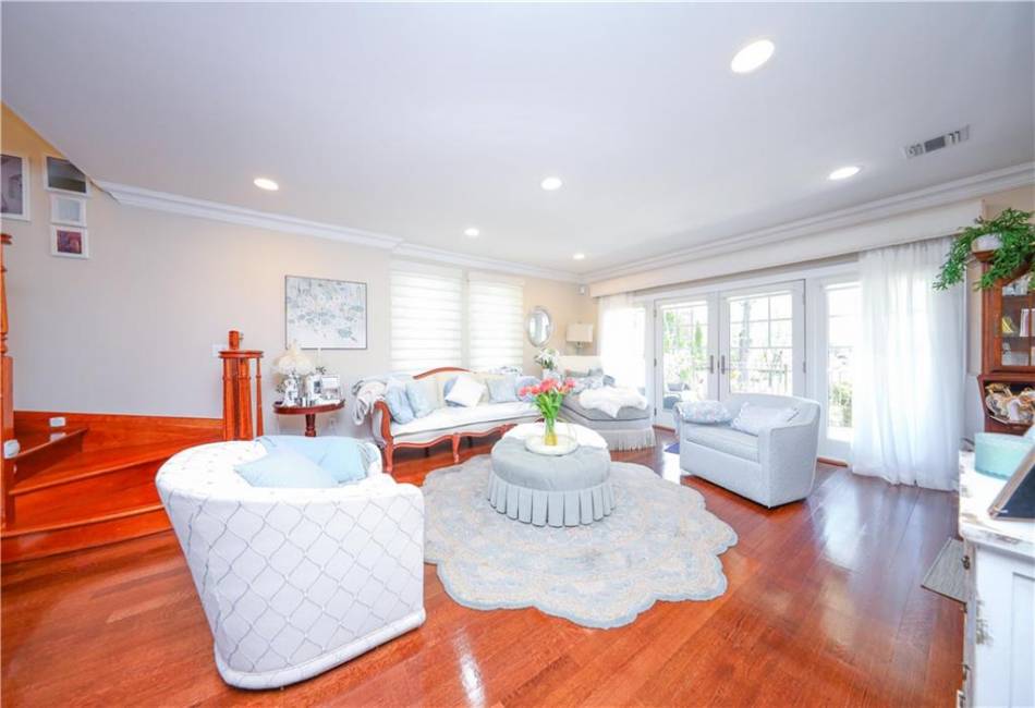 63 Finlay Avenue, Staten Island, New York 10309, 4 Bedrooms Bedrooms, ,4 BathroomsBathrooms,Residential,For Sale,Finlay,492391