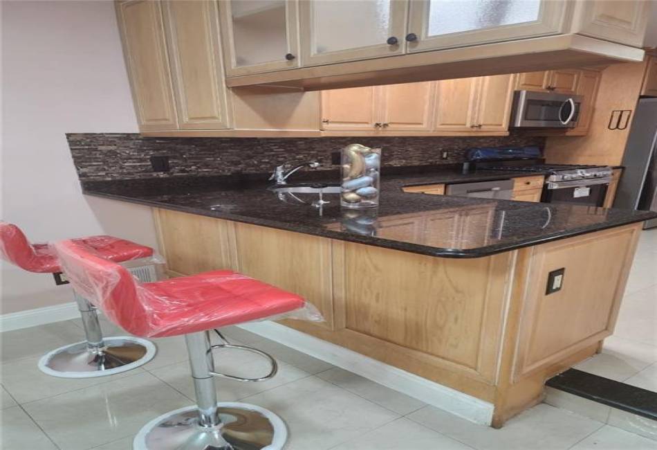 53 Calvanico Lane, Staten Island, New York 10314, 3 Bedrooms Bedrooms, ,3 BathroomsBathrooms,Residential,For Sale,Calvanico,492396