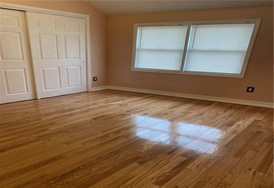 53 Calvanico Lane, Staten Island, New York 10314, 3 Bedrooms Bedrooms, ,3 BathroomsBathrooms,Residential,For Sale,Calvanico,492396