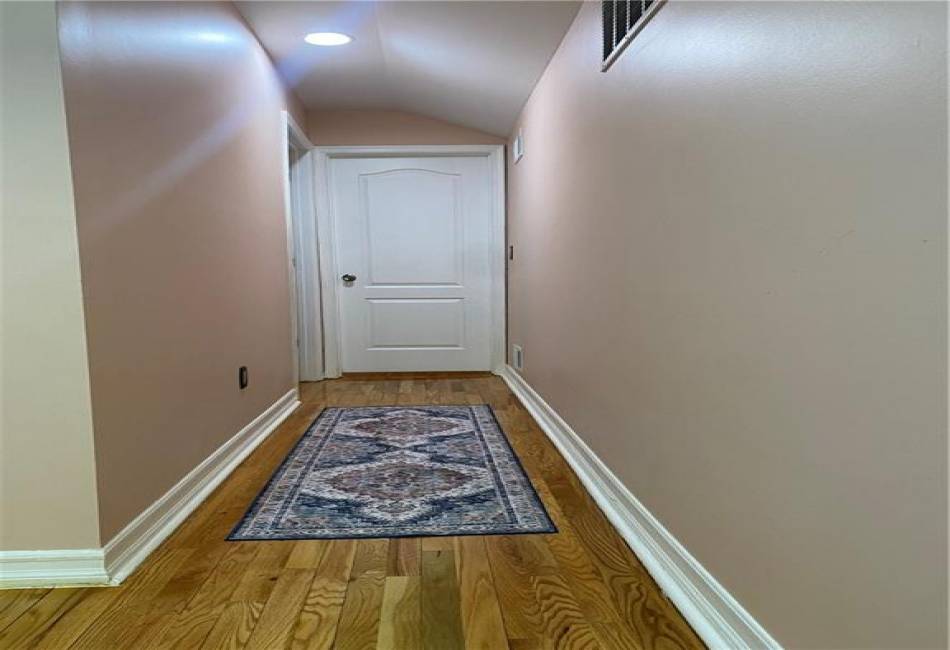 53 Calvanico Lane, Staten Island, New York 10314, 3 Bedrooms Bedrooms, ,3 BathroomsBathrooms,Residential,For Sale,Calvanico,492396