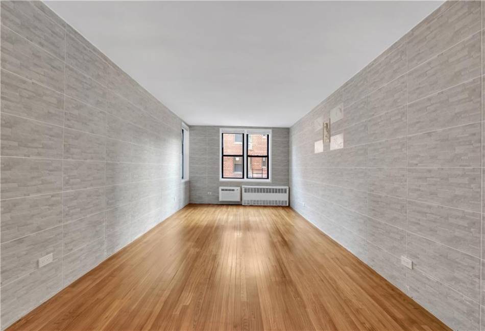 345 Webster Avenue, Brooklyn, New York 11230, 2 Bedrooms Bedrooms, ,2 BathroomsBathrooms,Residential,For Sale,Webster,492398