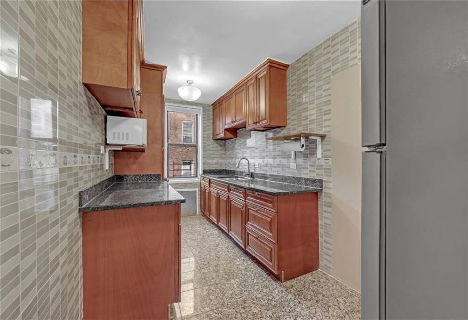 345 Webster Avenue, Brooklyn, New York 11230, 2 Bedrooms Bedrooms, ,2 BathroomsBathrooms,Residential,For Sale,Webster,492398