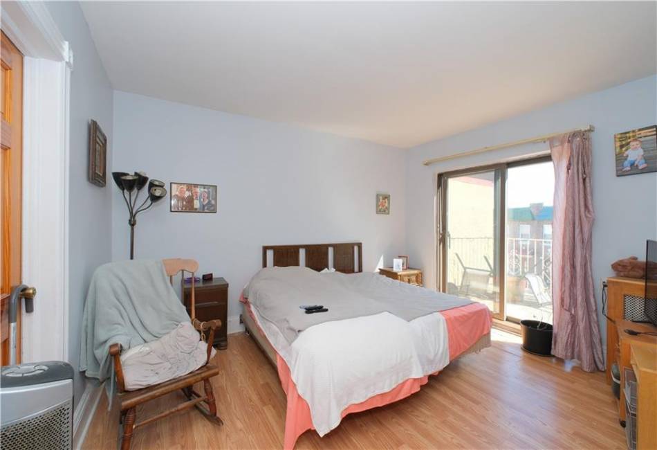 251 94th Street, Brooklyn, New York 11209, 4 Bedrooms Bedrooms, ,2 BathroomsBathrooms,Residential,For Sale,94th,492400
