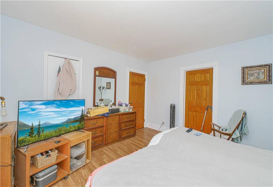 251 94th Street, Brooklyn, New York 11209, 4 Bedrooms Bedrooms, ,2 BathroomsBathrooms,Residential,For Sale,94th,492400