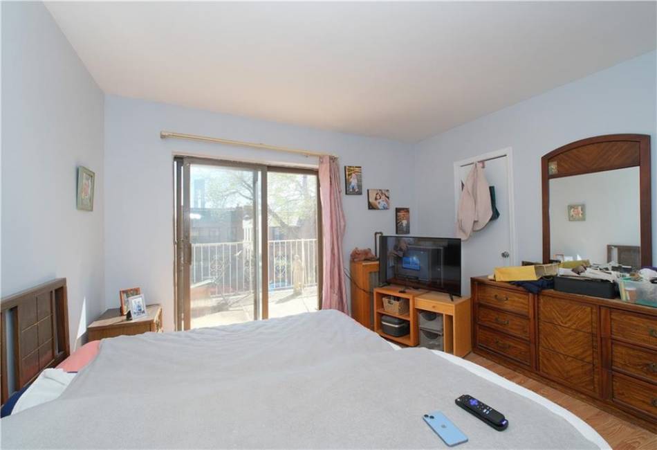 251 94th Street, Brooklyn, New York 11209, 4 Bedrooms Bedrooms, ,2 BathroomsBathrooms,Residential,For Sale,94th,492400