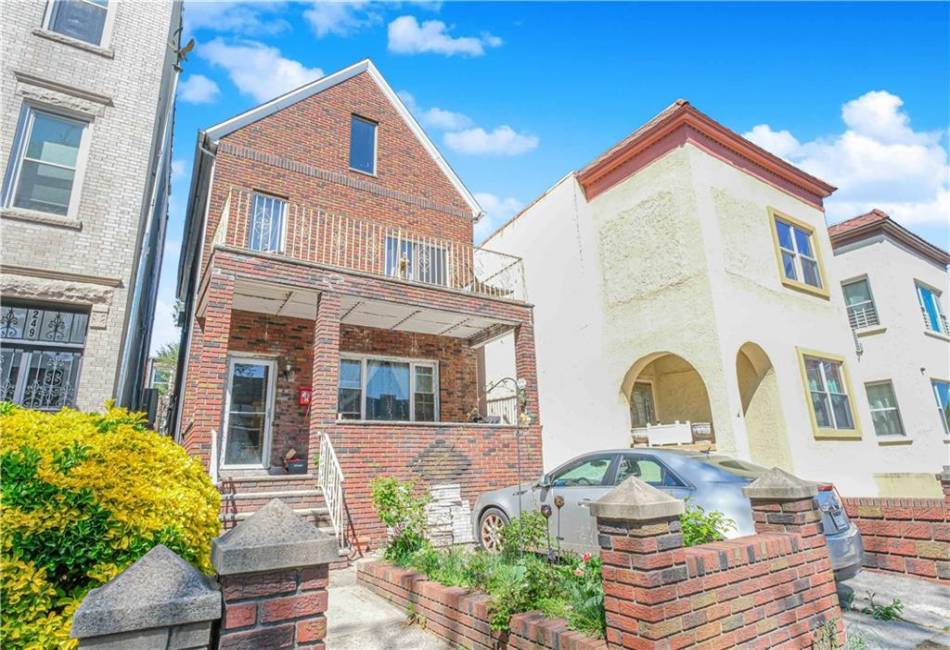 251 94th Street, Brooklyn, New York 11209, 4 Bedrooms Bedrooms, ,2 BathroomsBathrooms,Residential,For Sale,94th,492400