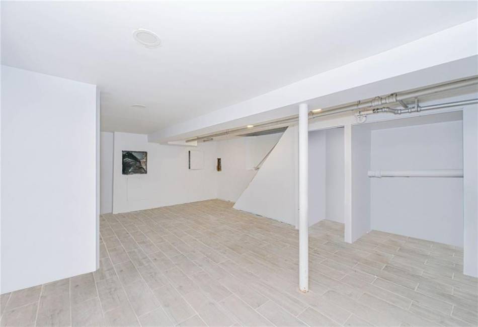 251 94th Street, Brooklyn, New York 11209, 4 Bedrooms Bedrooms, ,2 BathroomsBathrooms,Residential,For Sale,94th,492400