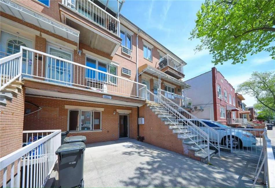 1817 73rd Street, Brooklyn, New York 11204, 2 Bedrooms Bedrooms, ,3 BathroomsBathrooms,Residential,For Sale,73rd,492402