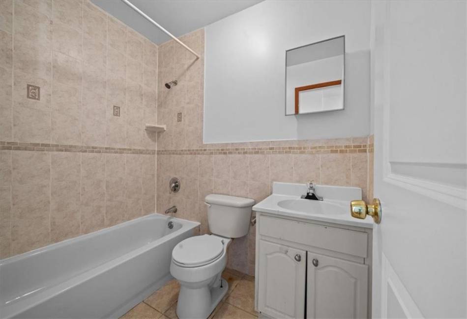 53 Woods Place, Brooklyn, New York 11226, 6 Bedrooms Bedrooms, ,5 BathroomsBathrooms,Residential,For Sale,Woods,492405
