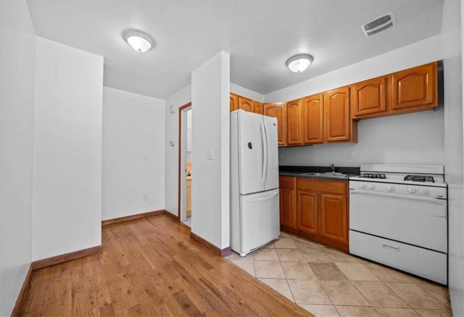 53 Woods Place, Brooklyn, New York 11226, 6 Bedrooms Bedrooms, ,5 BathroomsBathrooms,Residential,For Sale,Woods,492405