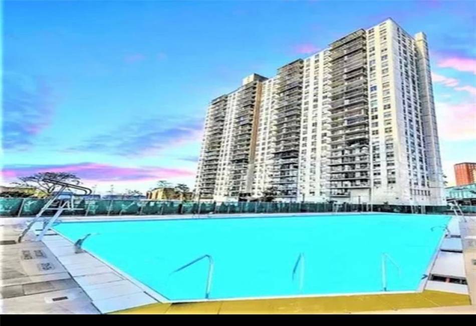 601 Surf Avenue, Brooklyn, New York 11224, 2 Bedrooms Bedrooms, ,1 BathroomBathrooms,Residential,For Sale,Surf,492409