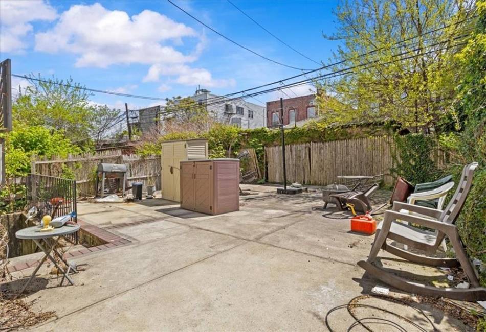 126 Grove Street, Brooklyn, New York 11221, 6 Bedrooms Bedrooms, ,Residential,For Sale,Grove,492408