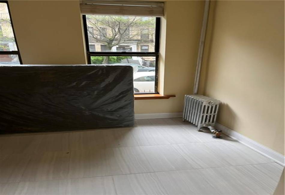 1051 Bergen Street, Brooklyn, New York 11216, 4 Bedrooms Bedrooms, ,1 BathroomBathrooms,Rental,For Sale,Bergen,492416