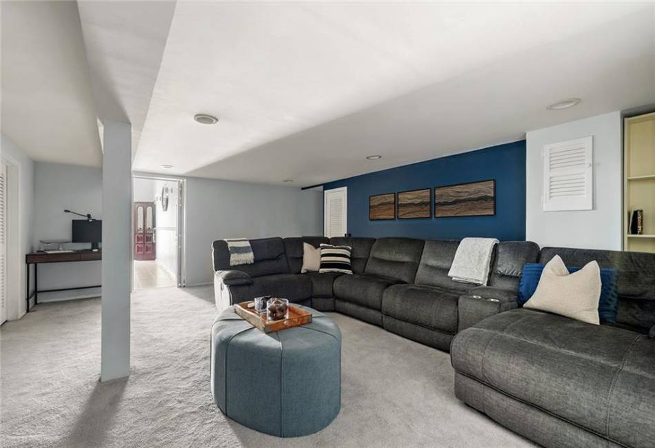 3 Silver Lake Road, Staten Island, New York 10301, 3 Bedrooms Bedrooms, ,2 BathroomsBathrooms,Residential,For Sale,Silver Lake,492417