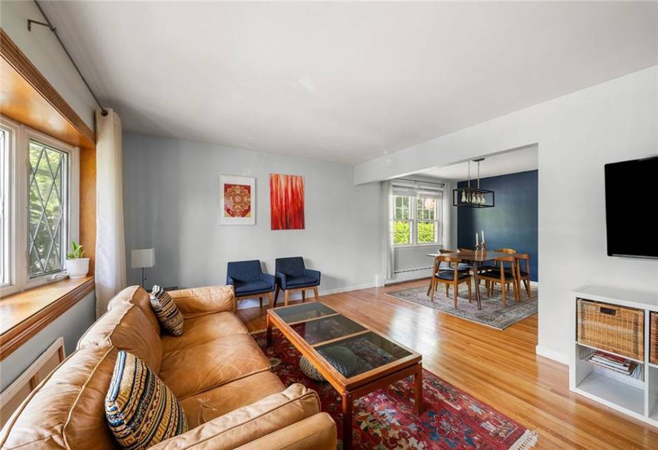3 Silver Lake Road, Staten Island, New York 10301, 3 Bedrooms Bedrooms, ,2 BathroomsBathrooms,Residential,For Sale,Silver Lake,492417