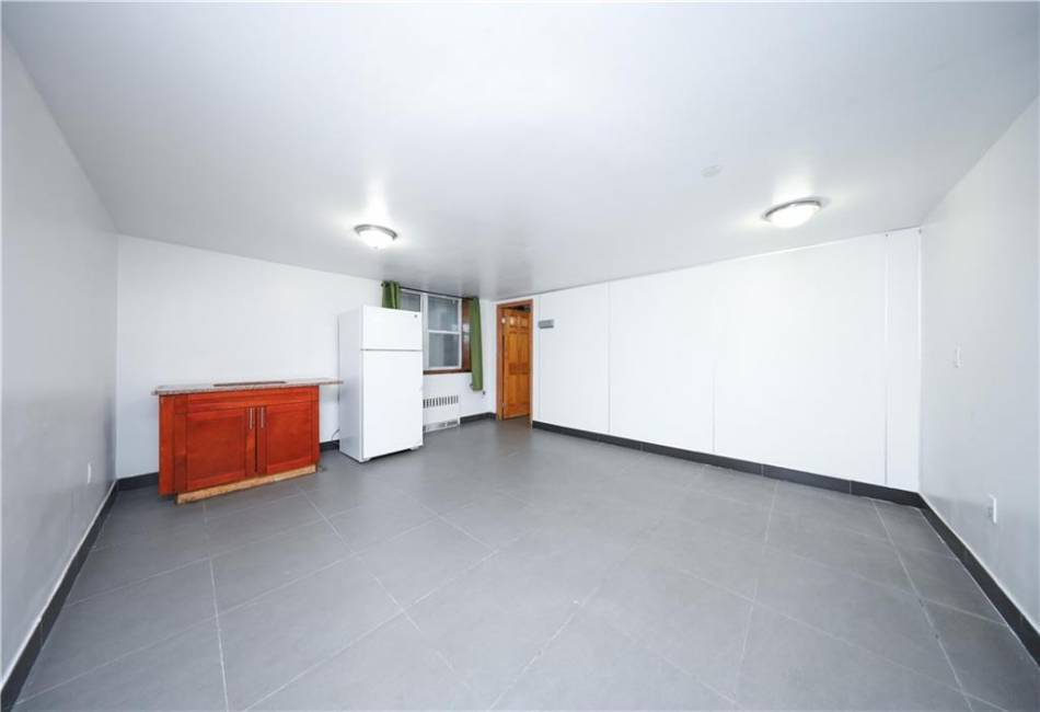 1128 67th Street, Brooklyn, New York 11219, 2 Bedrooms Bedrooms, ,1.5 BathroomsBathrooms,Residential,For Sale,67th,492395