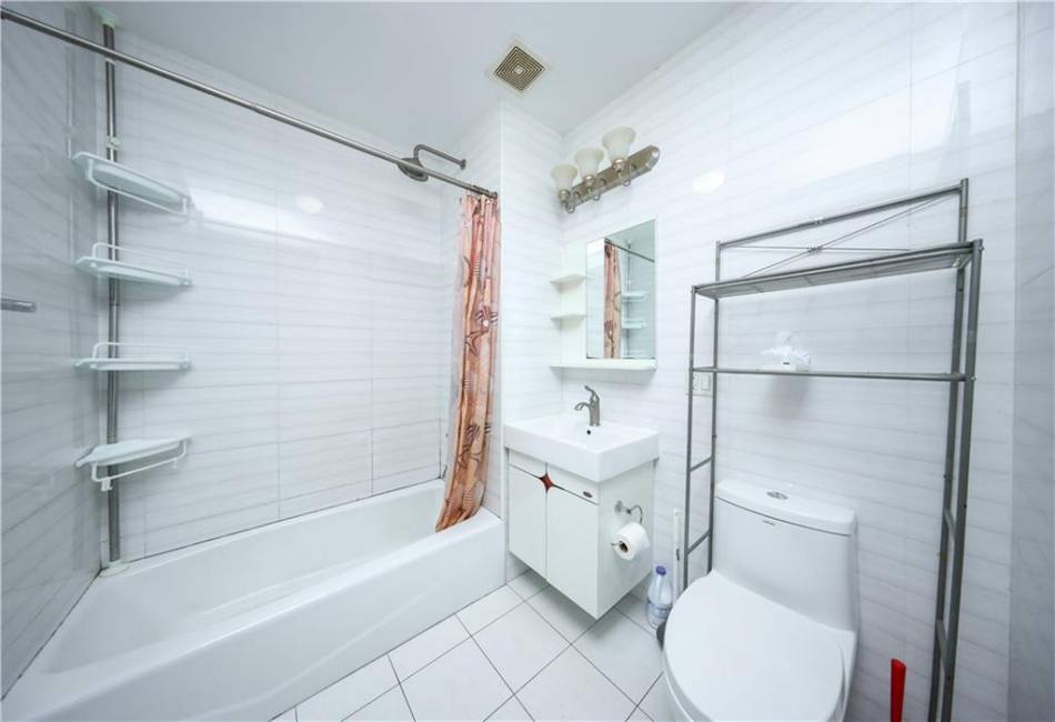 1128 67th Street, Brooklyn, New York 11219, 2 Bedrooms Bedrooms, ,1.5 BathroomsBathrooms,Residential,For Sale,67th,492395