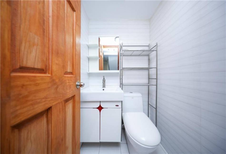 1128 67th Street, Brooklyn, New York 11219, 2 Bedrooms Bedrooms, ,1.5 BathroomsBathrooms,Residential,For Sale,67th,492395