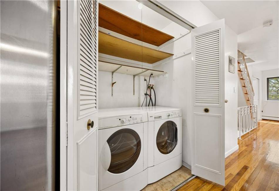 2109 Canarsie Road, Brooklyn, New York 11236, 5 Bedrooms Bedrooms, ,4 BathroomsBathrooms,Residential,For Sale,Canarsie,492366
