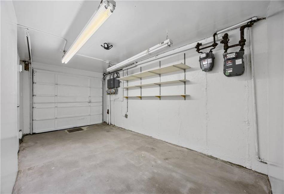 2109 Canarsie Road, Brooklyn, New York 11236, 5 Bedrooms Bedrooms, ,4 BathroomsBathrooms,Residential,For Sale,Canarsie,492366