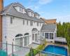 16 Nicolosi Loop, Staten Island, New York 10312, 5 Bedrooms Bedrooms, ,5 BathroomsBathrooms,Residential,For Sale,Nicolosi,492427