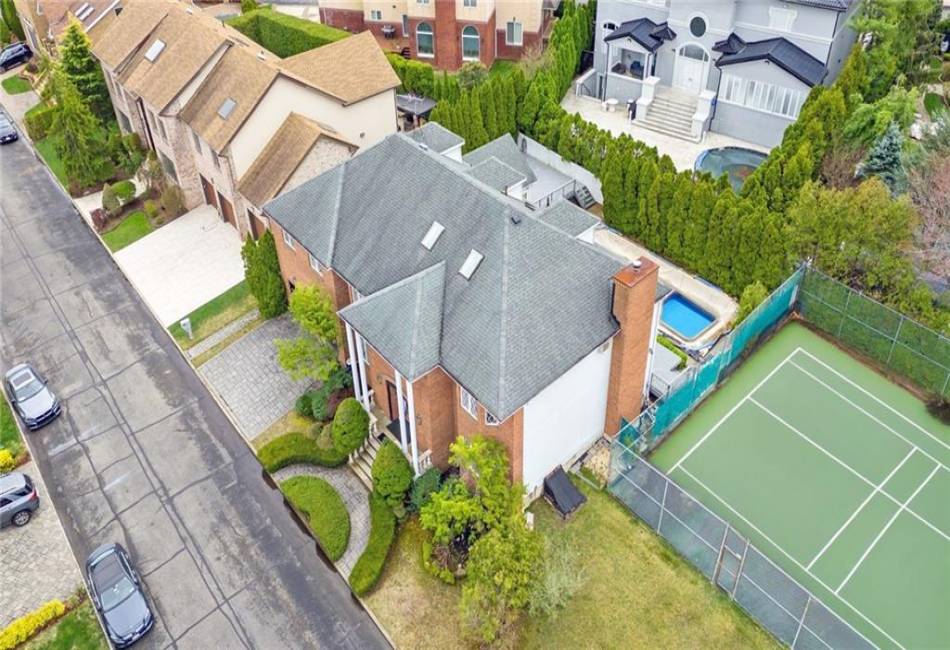 16 Nicolosi Loop, Staten Island, New York 10312, 5 Bedrooms Bedrooms, ,5 BathroomsBathrooms,Residential,For Sale,Nicolosi,492427