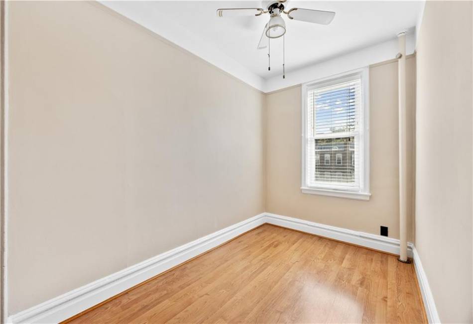 1933 East 28th Street, Brooklyn, New York 11229, 3 Bedrooms Bedrooms, ,2 BathroomsBathrooms,Residential,For Sale,East 28th,492429