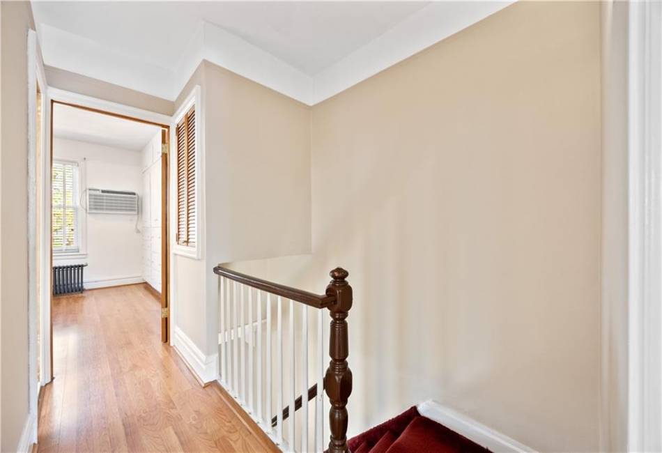 1933 East 28th Street, Brooklyn, New York 11229, 3 Bedrooms Bedrooms, ,2 BathroomsBathrooms,Residential,For Sale,East 28th,492429