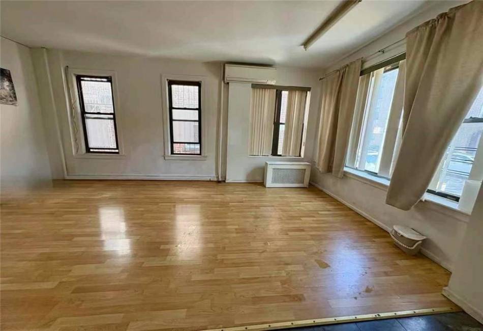 2120 Bay Ridge Avenue, Brooklyn, New York 11204, 7 Bedrooms Bedrooms, ,4 BathroomsBathrooms,Residential,For Sale,Bay Ridge,492434