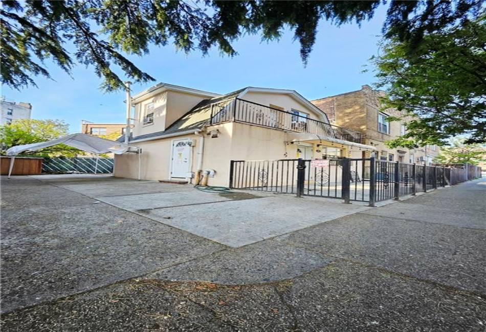 187 Avenue O, Brooklyn, New York 11204, 3 Bedrooms Bedrooms, ,2 BathroomsBathrooms,Residential,For Sale,Avenue O,492438
