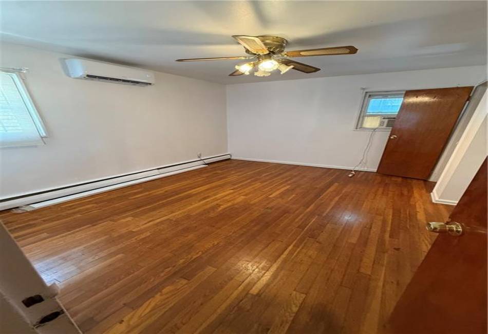 10554 Flatlands 6th Street, Brooklyn, New York 11236, 1 Bedroom Bedrooms, ,1 BathroomBathrooms,Rental,For Sale,Flatlands 6th,492441