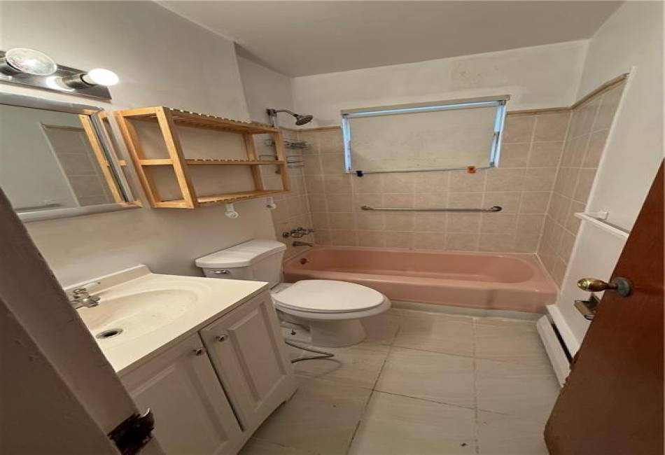 10554 Flatlands 6th Street, Brooklyn, New York 11236, 1 Bedroom Bedrooms, ,1 BathroomBathrooms,Rental,For Sale,Flatlands 6th,492441