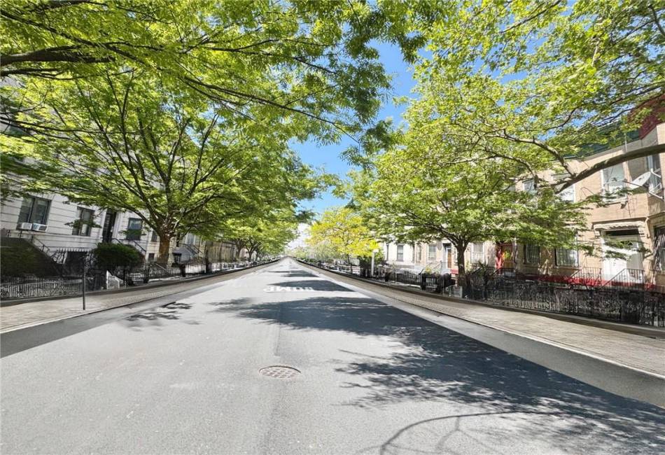 1298 Sterling Place, Brooklyn, New York 11213, ,6 BathroomsBathrooms,Residential,For Sale,Sterling,492381