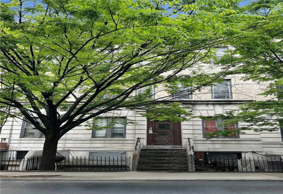 1298 Sterling Place, Brooklyn, New York 11213, ,6 BathroomsBathrooms,Residential,For Sale,Sterling,492381