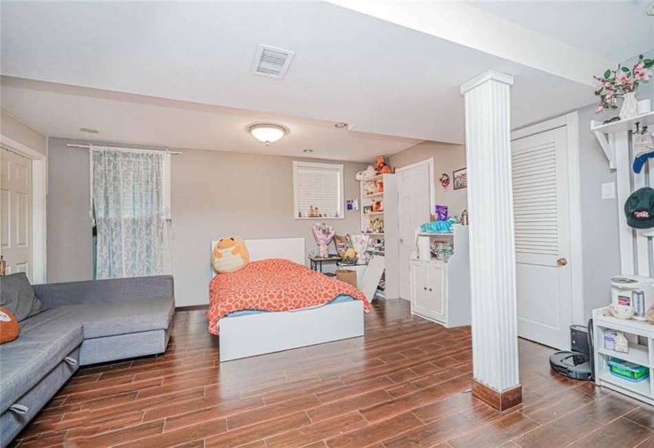 39 Morton Street, Staten Island, New York 10306, 3 Bedrooms Bedrooms, ,2 BathroomsBathrooms,Residential,For Sale,Morton,492430