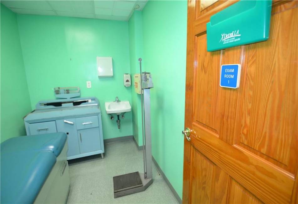 9522 Flatlands Avenue, Brooklyn, New York 11236, ,Mixed Use,For Sale,Flatlands,492440