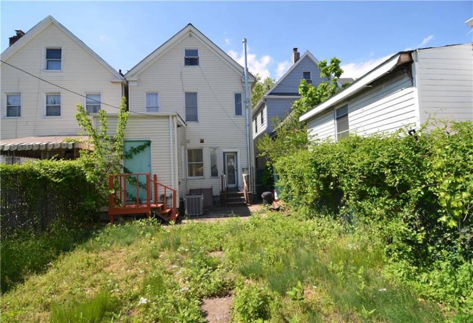 9522 Flatlands Avenue, Brooklyn, New York 11236, ,Mixed Use,For Sale,Flatlands,492440