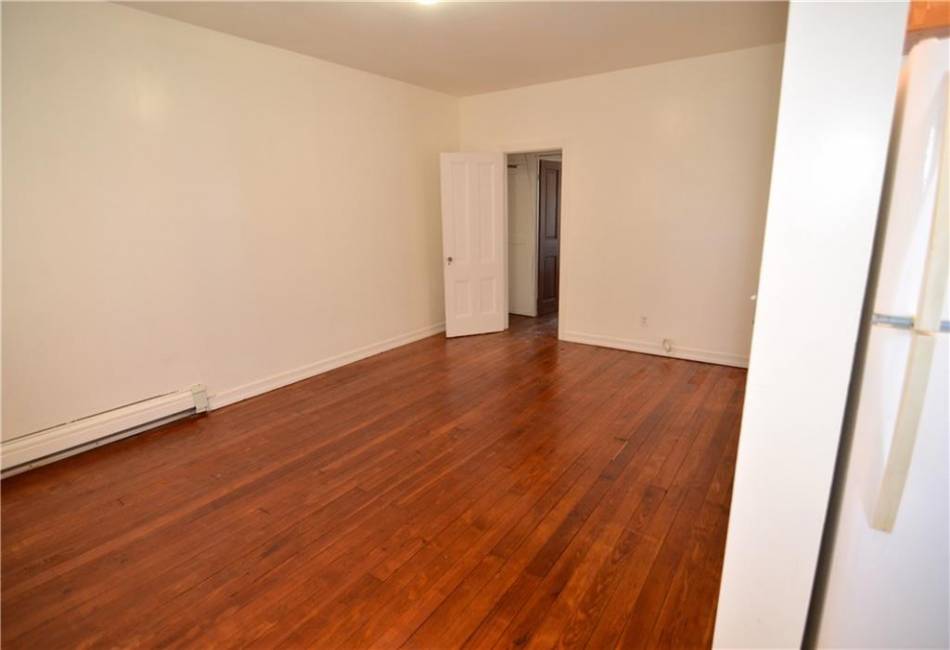 9522 Flatlands Avenue, Brooklyn, New York 11236, ,Mixed Use,For Sale,Flatlands,492440