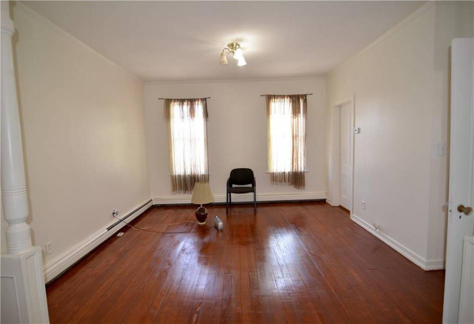 9522 Flatlands Avenue, Brooklyn, New York 11236, ,Mixed Use,For Sale,Flatlands,492440