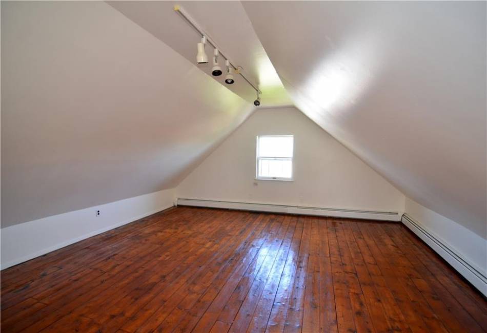 9522 Flatlands Avenue, Brooklyn, New York 11236, ,Mixed Use,For Sale,Flatlands,492440