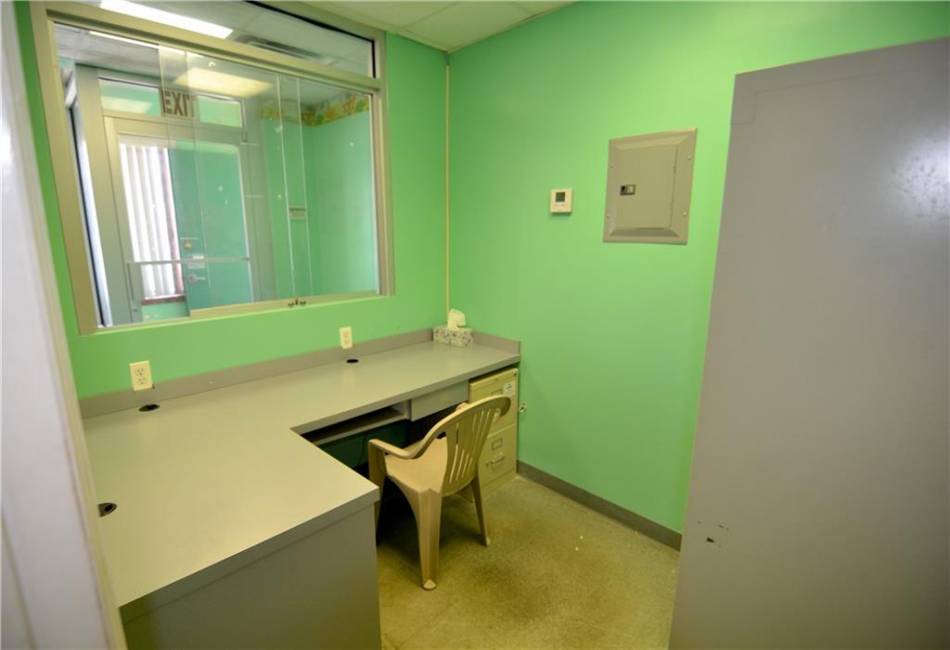 9522 Flatlands Avenue, Brooklyn, New York 11236, ,Mixed Use,For Sale,Flatlands,492440