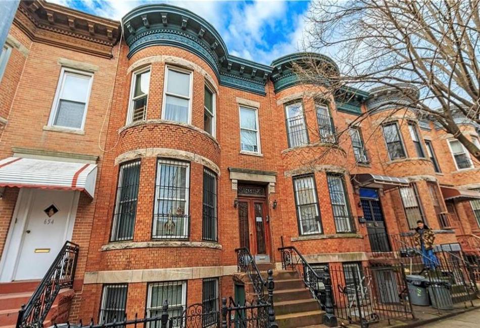 650 51st Street, Brooklyn, New York 11220, 3 Bedrooms Bedrooms, ,2 BathroomsBathrooms,Residential,For Sale,51st,492444