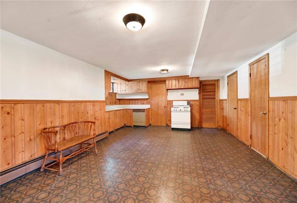328 Stanley Avenue, Staten Island, New York 10301, 3 Bedrooms Bedrooms, ,2 BathroomsBathrooms,Residential,For Sale,Stanley,492445