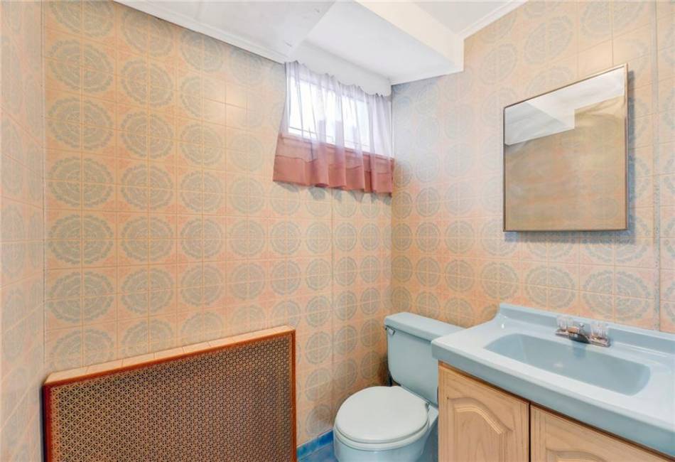 328 Stanley Avenue, Staten Island, New York 10301, 3 Bedrooms Bedrooms, ,2 BathroomsBathrooms,Residential,For Sale,Stanley,492445