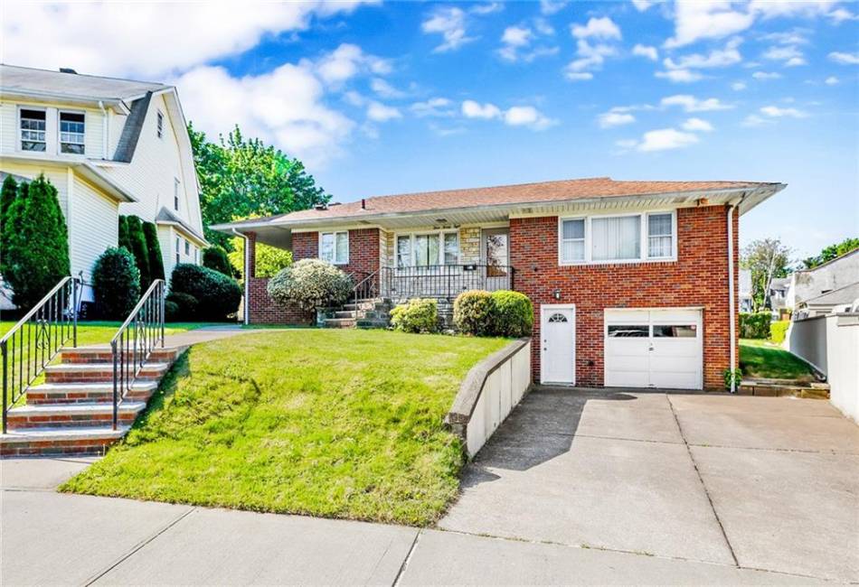 328 Stanley Avenue, Staten Island, New York 10301, 3 Bedrooms Bedrooms, ,2 BathroomsBathrooms,Residential,For Sale,Stanley,492445