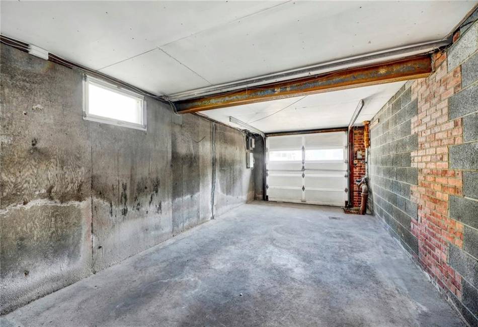 328 Stanley Avenue, Staten Island, New York 10301, 3 Bedrooms Bedrooms, ,2 BathroomsBathrooms,Residential,For Sale,Stanley,492445